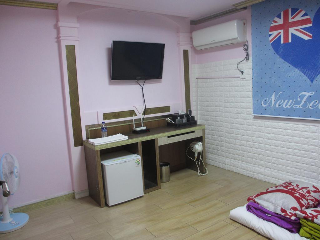 Moiri Guesthouse Yeosu Ngoại thất bức ảnh